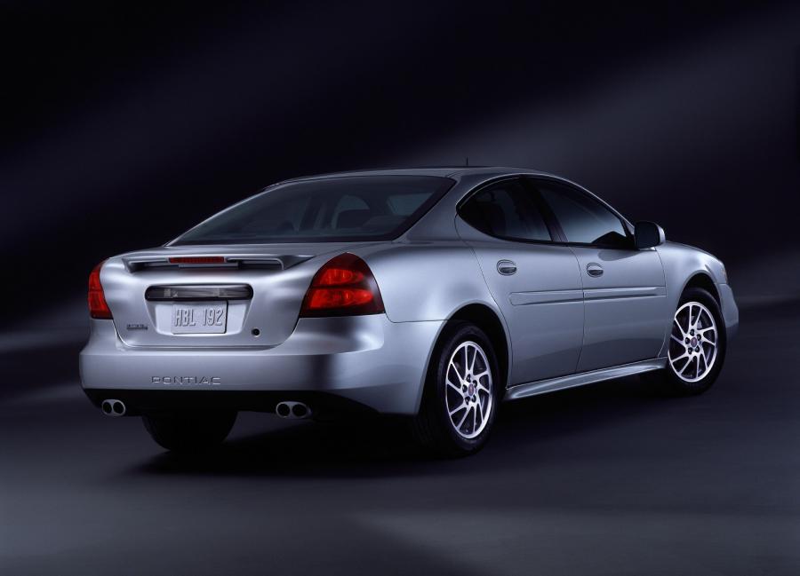  Pontiac Grand Prix 2005 года  (фото 40 из 44)